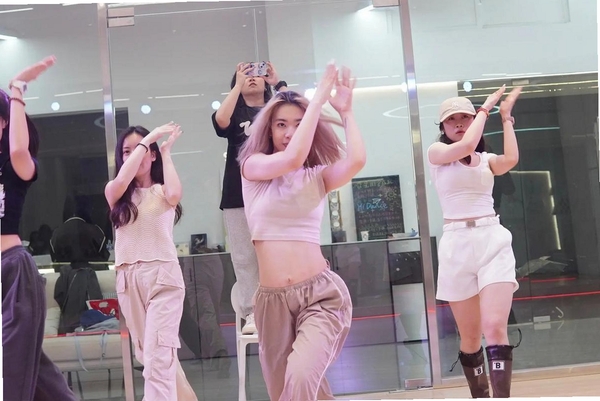 iDance 舞蹈教学 动作捕捉 界面