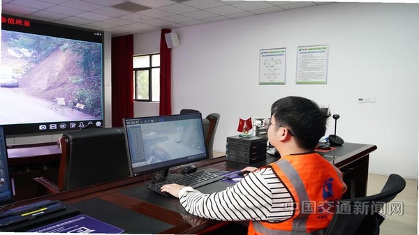 主管巡查现场拍照上报界面